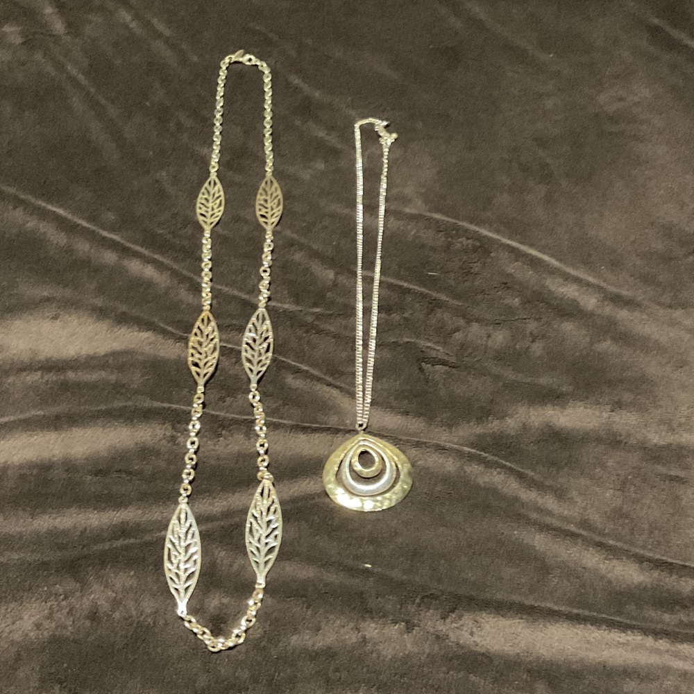 Elegant Silver Necklace Set